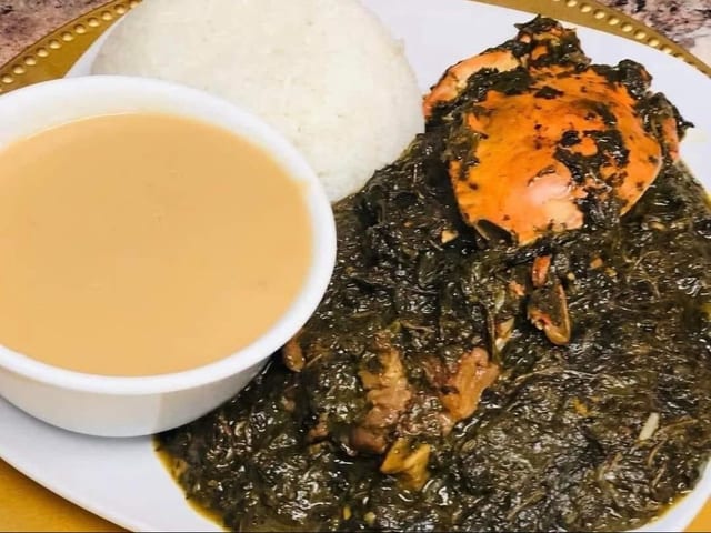 White Rice With Bean Sauce & Lola.